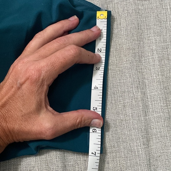 Lululemon Bend This Scoop reversible bra too. L/XL Teal Sleeveless Women's Top - Picture 15 of 15